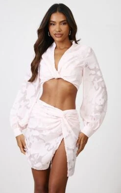 Pink Floral Applique Twist Front Mini Skirt 9 Pink Floral Applique Twist Front Mini Skirt -Modern Wear Boutique 3ea4e41a23b62d8a6cc65b743e00d862d83ca390 cnc6724 4