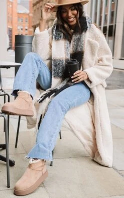 Cream Longline Borg Coat -Modern Wear Boutique 41b5f904e73b37688463e9015a31b17f2455f357 cmy8649 4