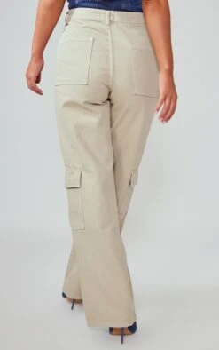 RENEW Oatmeal Cargo Pocket Baggy Wide Leg Jeans -Modern Wear Boutique 4fcf624ce951dbd425081483a344c047bd86a2cd cmv3897 3