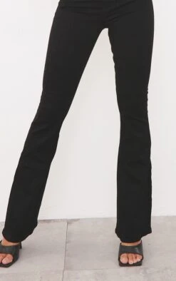 Black 5 Pocket Stretch Flared Jeans -Modern Wear Boutique 50e7f76302a692c6dc0b4080e5b285fc6274318e cmo1178 4