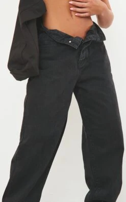 PRETTYLITTLETHING L30 Washed Black Boyfriend Jeans 10 PRETTYLITTLETHING L30 Washed Black Boyfriend Jeans -Modern Wear Boutique 5434335c89e1f99a6a48365075c15fe48a09ba89 cmc4029 4