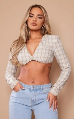 Modern Wear Boutique 27 Beige Checked Curved Hem Extreme Cropped Blazer