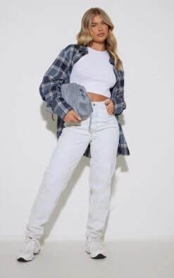 PRETTYLITTLETHING Bleach Wash Mom Jeans