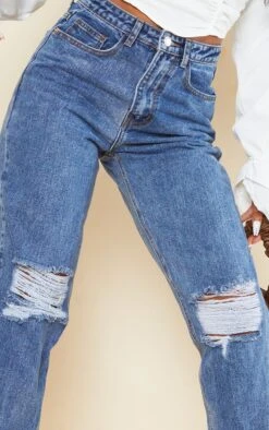 PRETTYLITTLETHING Dark Blue Knee Rip Mom Jeans -Modern Wear Boutique a7404af2d245afde8ee0355981ce8a5faeea31ce cmc3993 4