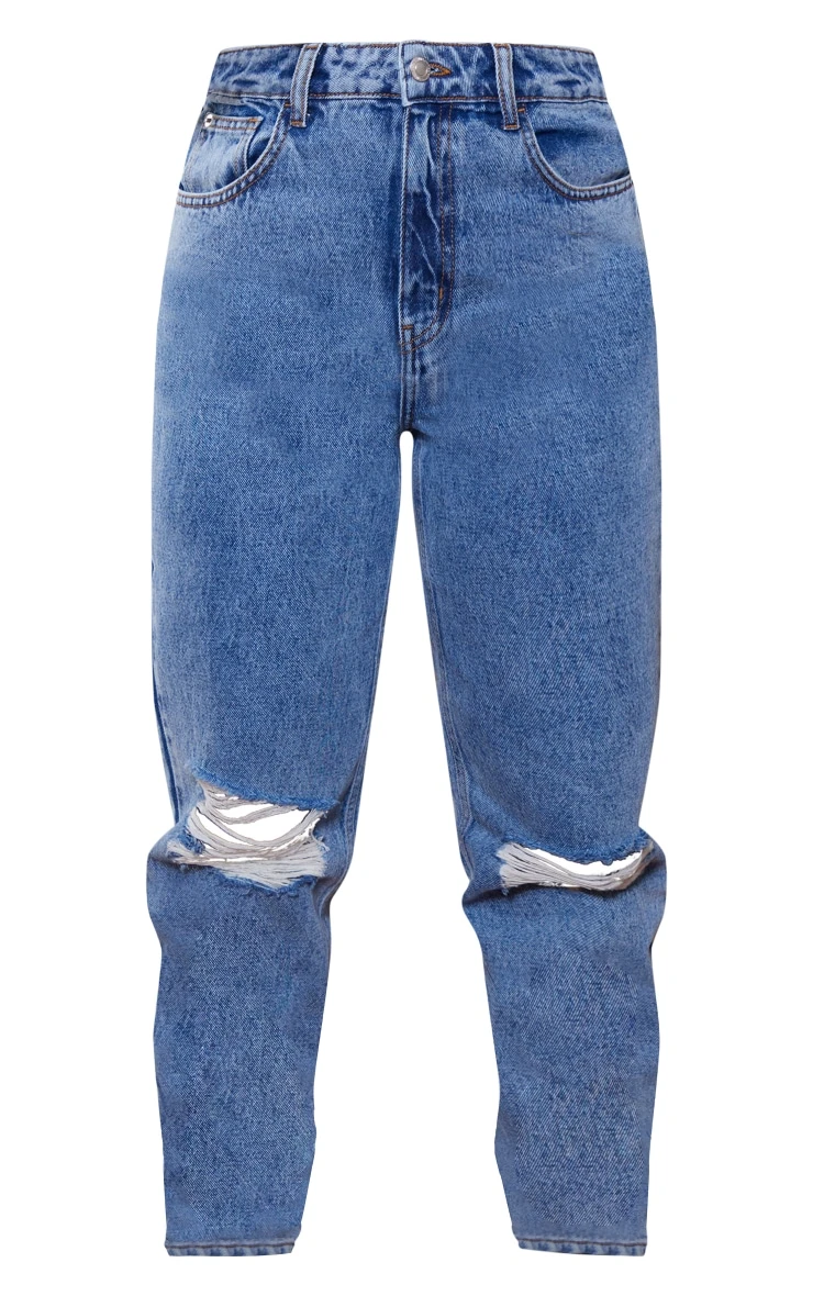 PRETTYLITTLETHING Mid Blue Wash Knee Rip Mom Jeans 6 PRETTYLITTLETHING Mid Blue Wash Knee Rip Mom Jeans - Image 6