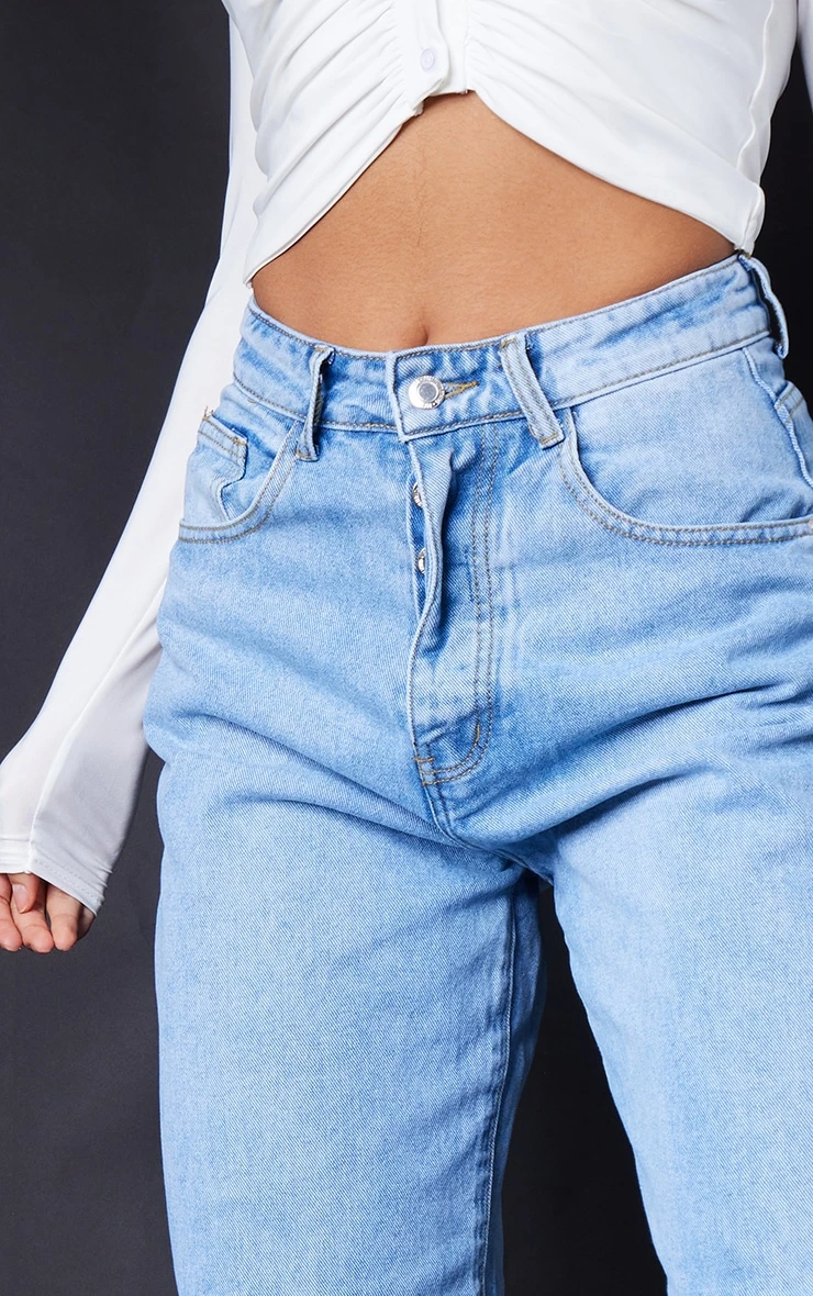 PRETTYLITTLETHING L30 Light Blue Wash Boyfriend Jeans 5 PRETTYLITTLETHING L30 Light Blue Wash Boyfriend Jeans - Image 5