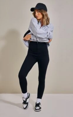 PRETTYLITTLETHING L32 Intense Black Skinny Disco Jeans